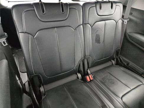 Used 2021 Jeep Grand Cherokee L Limited image 12