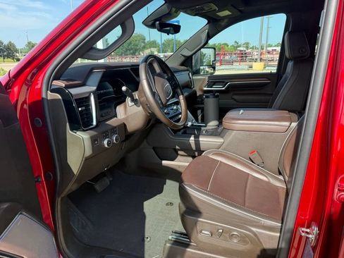 Used 2024 GMC Sierra 2500 Denali w/ Denali Reserve Package AWD/4WD image 6