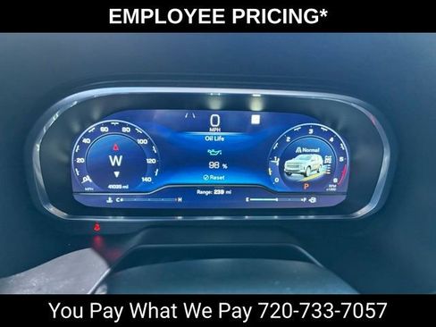 Used 2023 Chevrolet Tahoe High Country AWD/4WD image 32