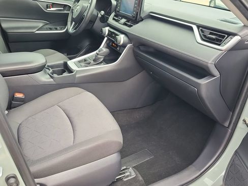 Used 2019 Toyota RAV4 XLE AWD/4WD image 21