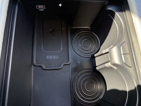 Used 2024 Hyundai Palisade SEL w/ Premium Package image 33