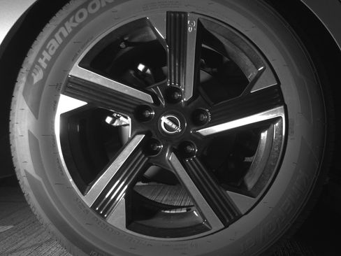 Used 2025 Nissan Sentra SV image 15