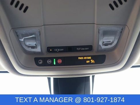 Used 2025 Chevrolet Blazer LT AWD/4WD image 23