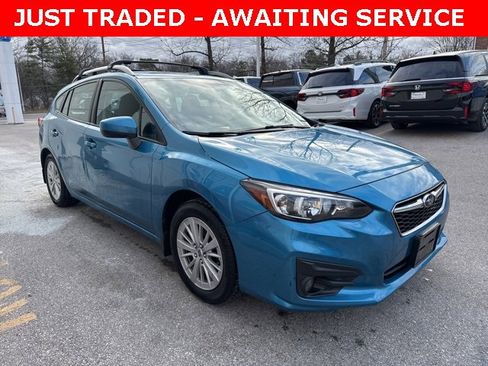 Used 2017 Subaru Impreza 2.0i Premium image 3