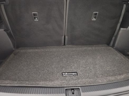 Used 2019 Volkswagen Atlas SEL FWD image 35