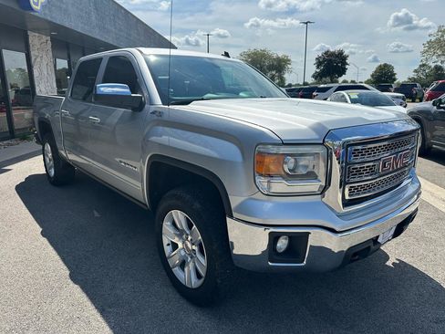 Used 2014 GMC Sierra 1500 SLE w/ SLE Value Package AWD/4WD image 9
