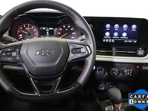 Used 2024 Chevrolet Trax RS w/ Sunroof Package image 23