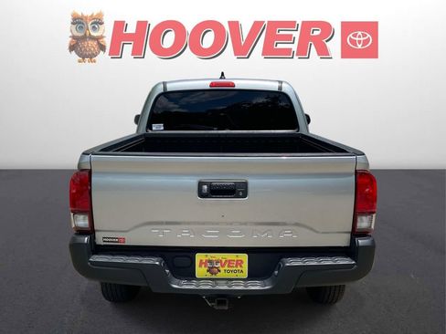 Used 2022 Toyota Tacoma SR RWD image 3
