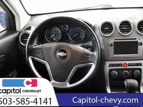 Used 2014 Chevrolet Captiva Sport LT w/ Convenience Package FWD image 16
