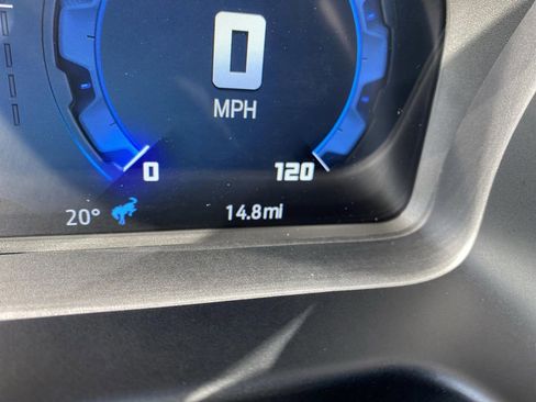 New 2025 Ford Bronco Badlands image 6