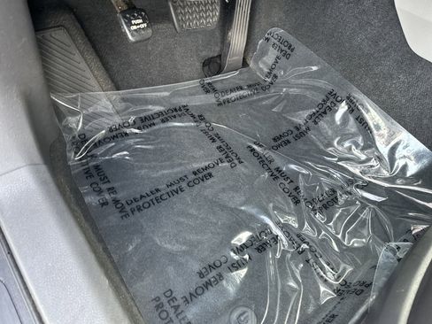 Used 2020 Toyota Camry LE image 17