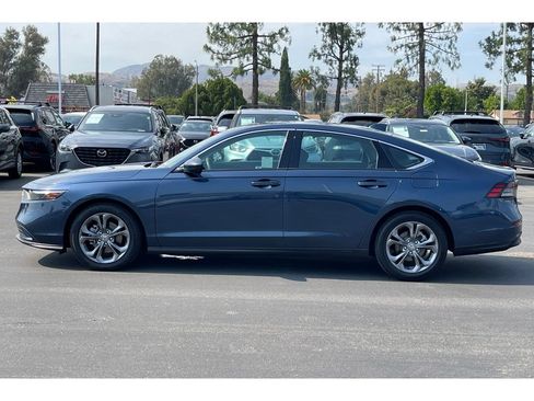 Used 2024 Honda Accord EX image 2
