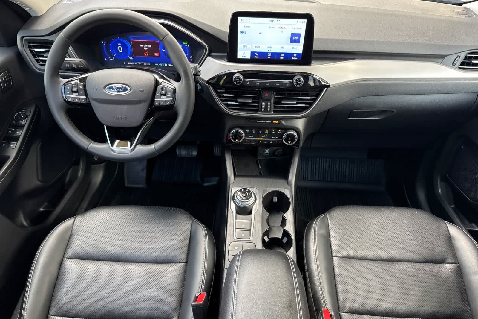Used 2022 Ford Escape SEL w/ Technology Package FWD image 3