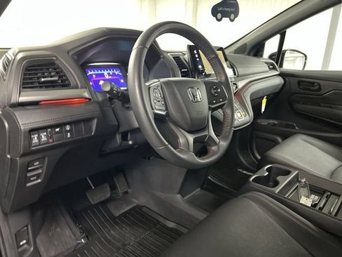 Used 2024 Honda Odyssey Sport image 10