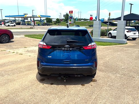Used 2024 Ford Edge SE AWD/4WD image 5