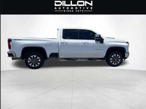 Used 2024 Chevrolet Silverado 2500 LTZ AWD/4WD image 9