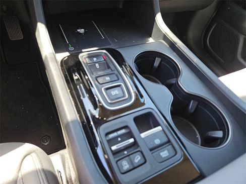 Used 2023 Honda Pilot EX-L image 19