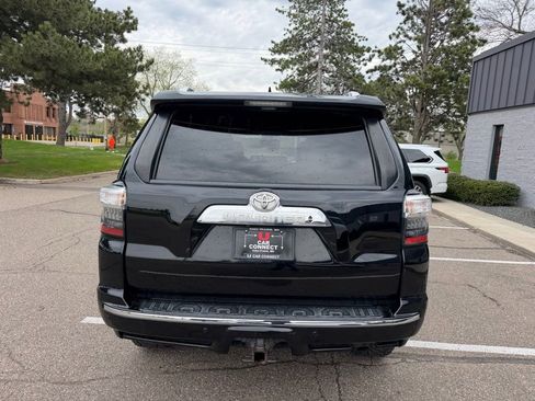 Used 2015 Toyota 4Runner Limited AWD/4WD image 13