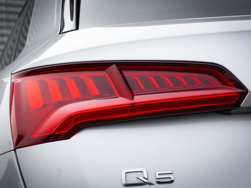 Used 2019 Audi Q5 Prestige image 31