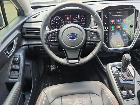 Used 2025 Subaru Crosstrek 2.5i Limited w/ Crosstrek Mirror Package AWD/4WD image 13