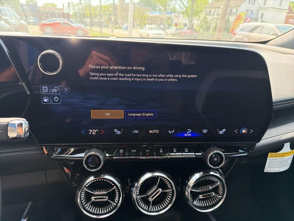 New 2025 Chevrolet Blazer EV LT AWD/4WD image 15