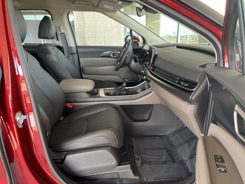 New 2026 Kia Carnival image 16