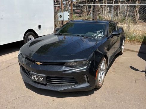 Used 2018 Chevrolet Camaro LT RWD image 1