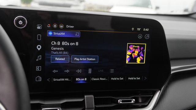 Used 2026 Chevrolet Equinox LT FWD image 23