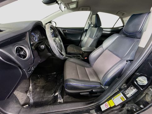 Used 2018 Toyota Corolla SE FWD image 21