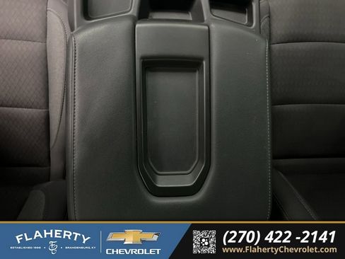 Used 2024 Chevrolet Silverado 2500 Custom w/ Custom Value Package image 32