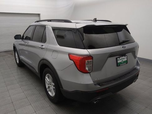 Used 2021 Ford Explorer XLT w/ Equipment Group 202A RWD image 5