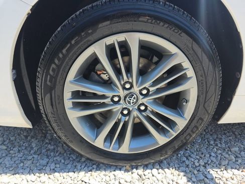 Certified 2017 Toyota Camry SE FWD image 10