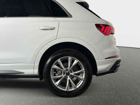 Used 2025 Audi Q3 2.0T Premium AWD/4WD image 15