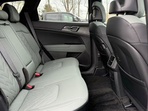 Used 2025 Kia Sportage X-Line Prestige image 22