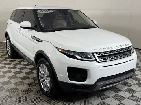 Used 2018 Land Rover Range Rover Evoque SE Premium image 9