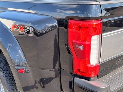 Used 2017 Ford F350 Platinum w/ Platinum Ultimate Package image 20