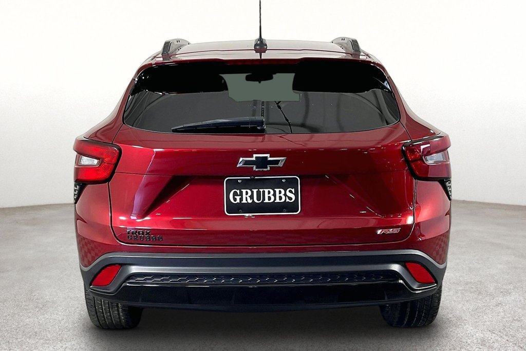 Used 2024 Chevrolet Trax RS FWD image 5
