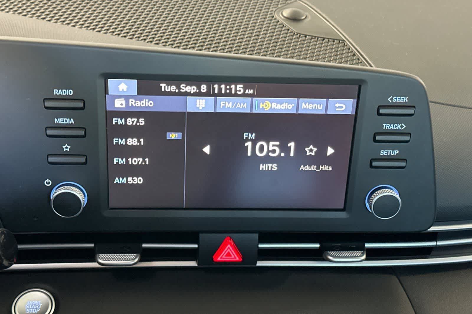 Used 2026 Hyundai Elantra Hybrid FWD image 19
