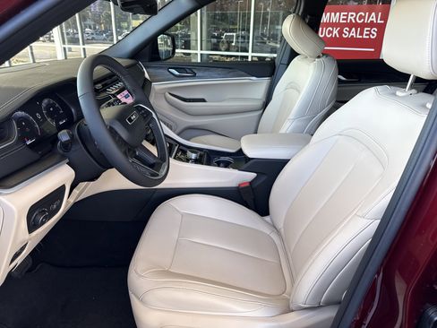 New 2025 Jeep Grand Cherokee Limited AWD/4WD image 10