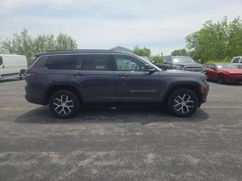 Used 2025 Jeep Grand Cherokee L Limited AWD/4WD image 7