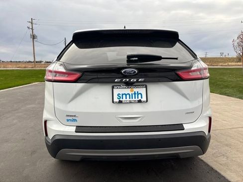 Used 2023 Ford Edge SEL image 4