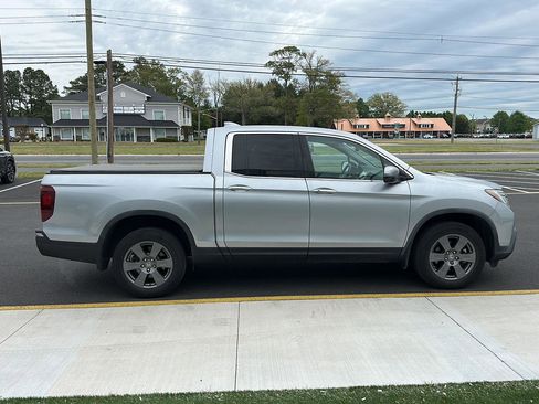 Used 2020 Honda Ridgeline RTL-E image 4