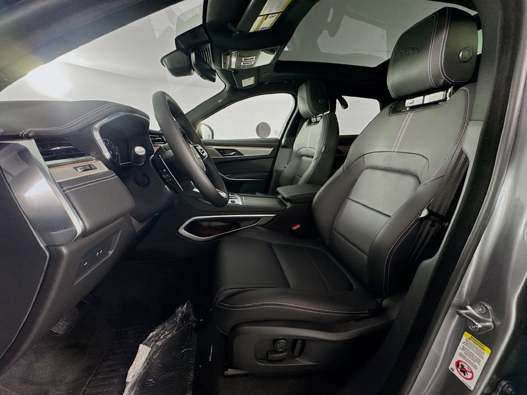 New 2026 Jaguar F-PACE R-Dynamic S AWD/4WD image 20