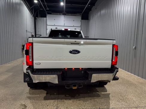 Used 2023 Ford F450 Lariat w/ Lariat Ultimate Package AWD/4WD image 4
