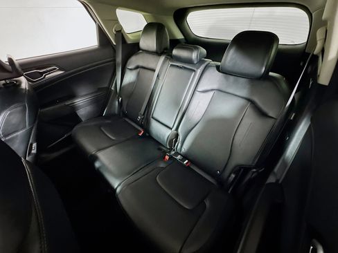 Used 2024 Kia Sportage EX image 22