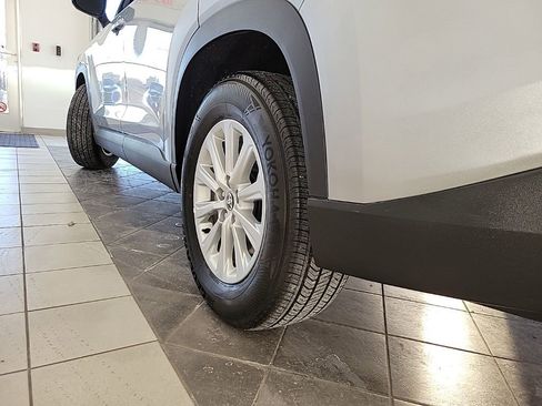 Used 2025 Toyota Grand Highlander AWD image 18