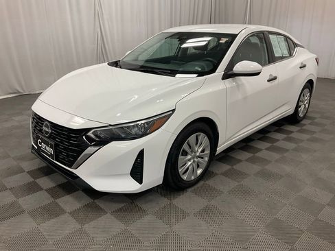 Used 2024 Nissan Sentra S image 7