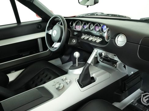 Used 2005 Ford GT image 37