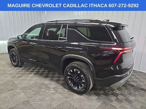 Used 2024 Chevrolet Traverse Z71 w/ Enhanced Driving Package AWD/4WD image 9