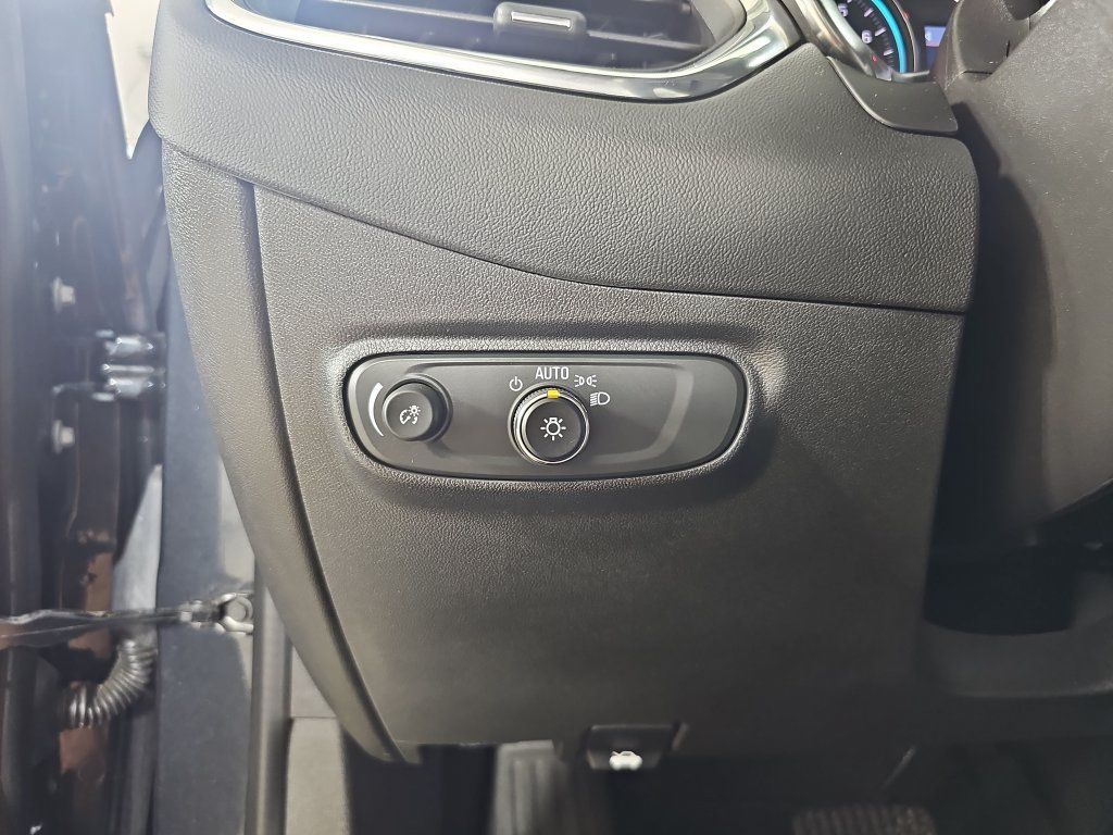 Certified 2023 Chevrolet Equinox LT FWD image 31